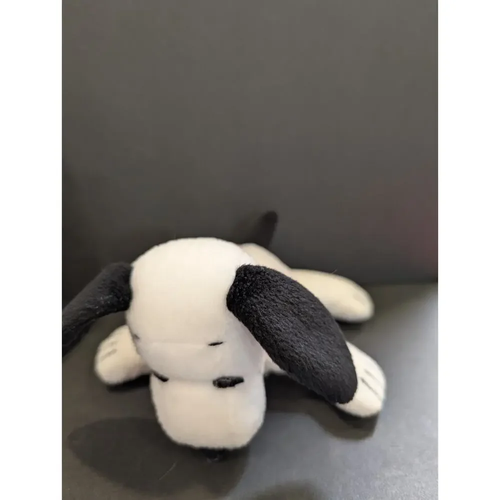 Peanuts one snoopy